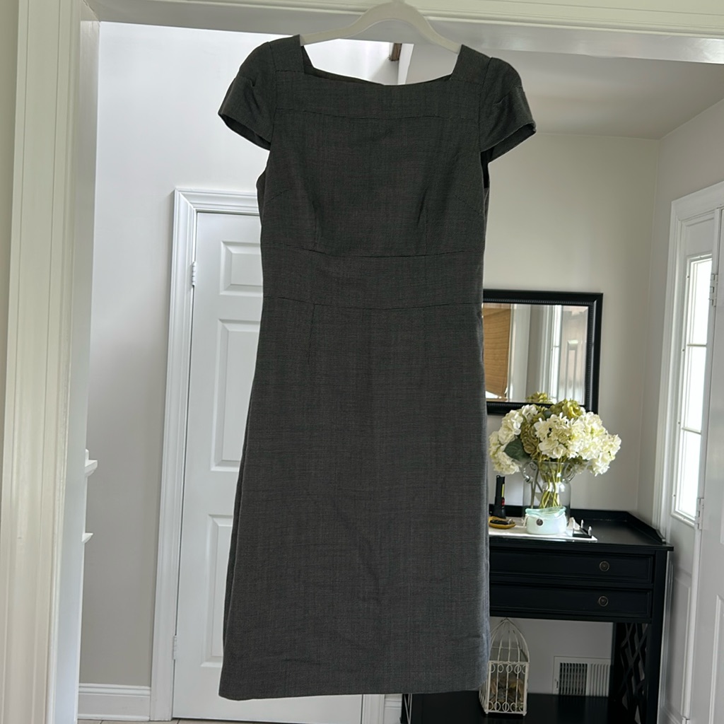 Banana Republic Size 4 Dress.